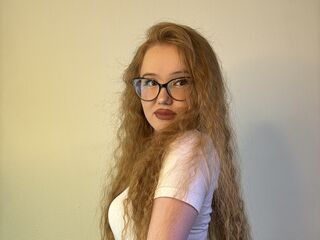 camgirl playing with vibrator EpifaniaRalls