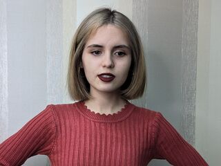 beautiful webcam girl FalineBrowning