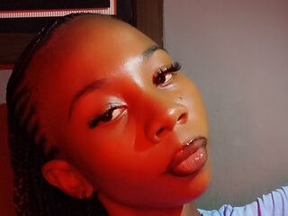 hot striptease webcam FaveWhite