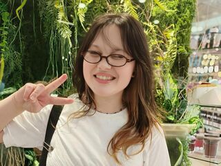 jasmin camgirl chatroom FayLawley