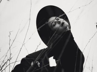 camgirl masturbating with sextoy HelismaAbramss