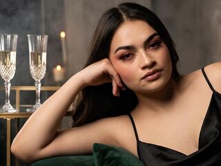 cam strip tease IvannaVelvet
