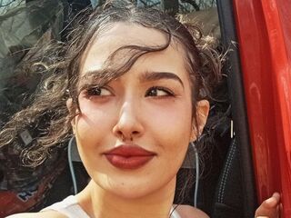 naked cam chat JadeeParker