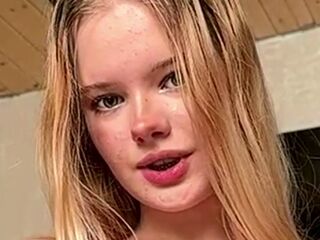 adult cam show JeannettaCeraos