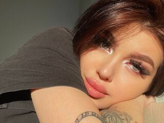 shaved pussy cam KarolinaKaren