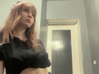 bedroom live webcam KatheSanagustin
