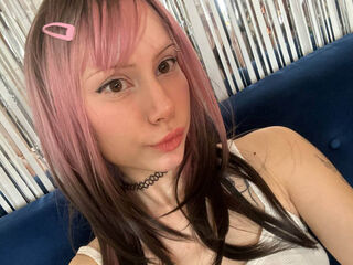 masturbating KayaSnowy