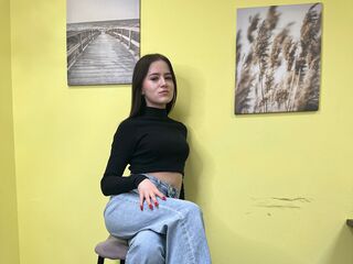 Kinky webcam girl KeeleyGambee