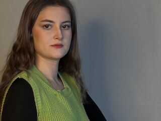 hot girl KerryDargan