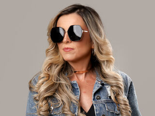 chat room picture KiaraMoraes