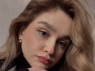 naked webcam girl picture KileyRipple