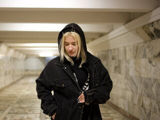 adult web cam chat room KiraHaverstick