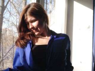 naked webcamgirl KourtneyEsshaki