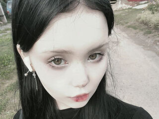 cam girl playing with sextoy KrystleHadley