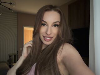 camwhore fingering shaved pussy KylieVelvet