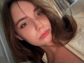 adult webcam chat KyungInguardsen