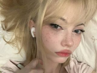 hot cam girl masturbating with sextoy LeonardaZeeman