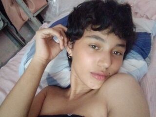 cam girl fingering LilacAymiri