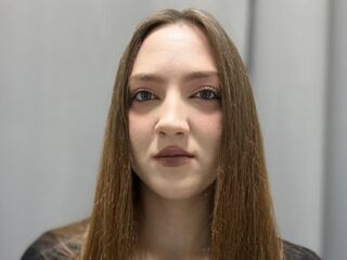 cam girl fingering pussy LisanBrown