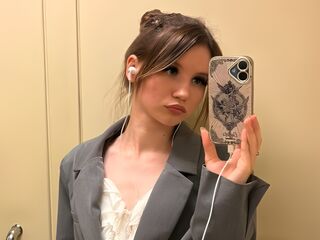 live webcam performer LoreleiMihm