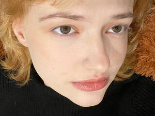 nude camgirl pic LunaBeans