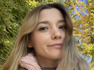 free webcam chat LunariaVelvet
