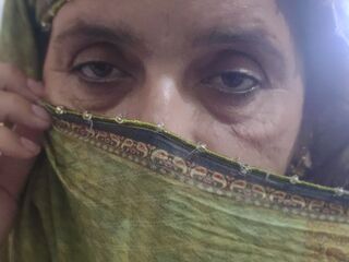 cam girl pic MahiKimi