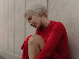 free nude webcam show MariiaKun