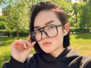 camwhore shaving pussy MarryLuginbill