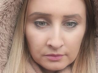 camgirl fingering pussy MaryEma