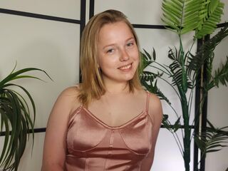 camgirl playing with sex toy MaryTon
