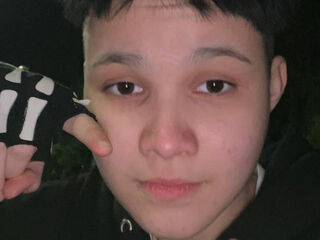 hot cam girl masturbating with vibrator MasakoSlye