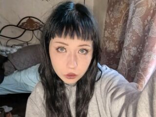 naughty camgirl photo MauraAupperle