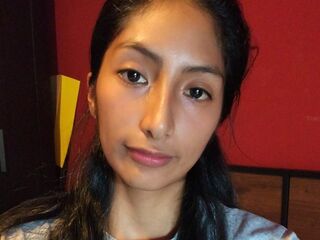 nude gamgirl MayraBravo