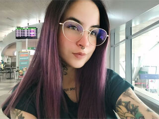 naughty cam girl MeganSmears