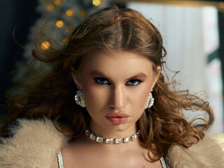 cam whore MelanieJhonson