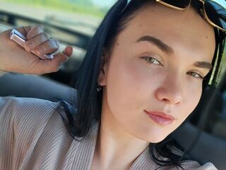 nude camgirl photo MelindaHeid