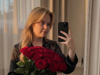 nude cam picture MelissaMyla