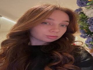 naked camgirl gallery MiaIvory