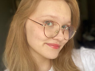 Kinky webcam MicahCussins