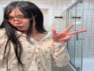 naked cam girl picture MilaEva