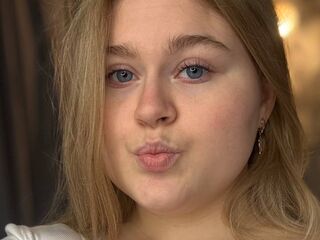 free live cam chat MonaHosks