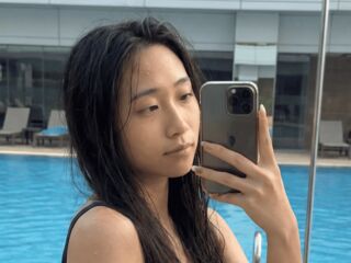 camwhore masturbating with dildo MonserrateEgure