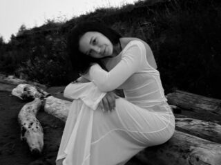naked camgirl photo MyraFaulconer