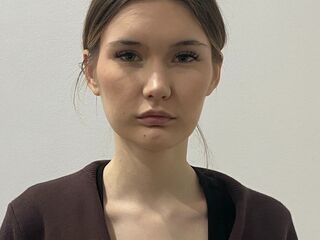 jasmin nude NelleLoehlein