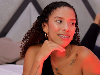 adult cam NicoleBakker