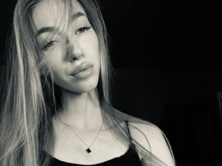 kinky video chat performer NikkiTenerovich