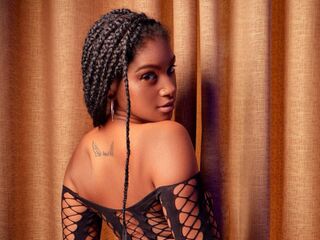 cam girl masturbating with sextoy PamelaJons