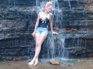 fingering girl webcam  RachealDraco