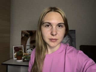 masturbating camgirl RamonaPanah